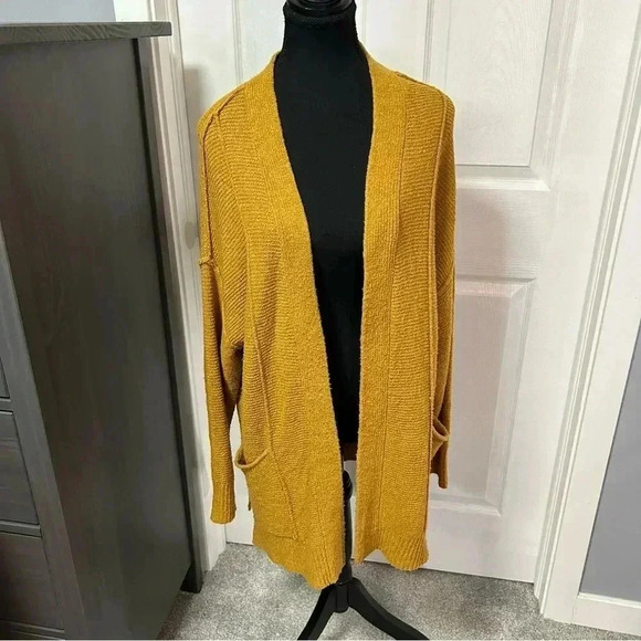 Gentle  Fawn Cardigan - Picture 1 of 6